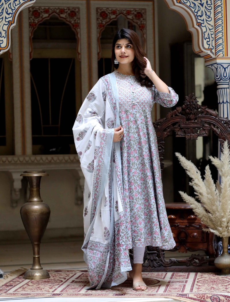 Miravan Women's Blue Anarkali Kurta with Floral Dupatta - Image 4